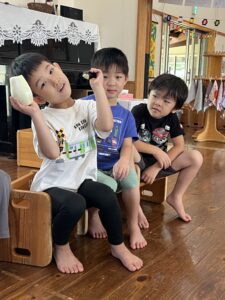 5歳 はっぴー組 白いナスと赤いピーマン