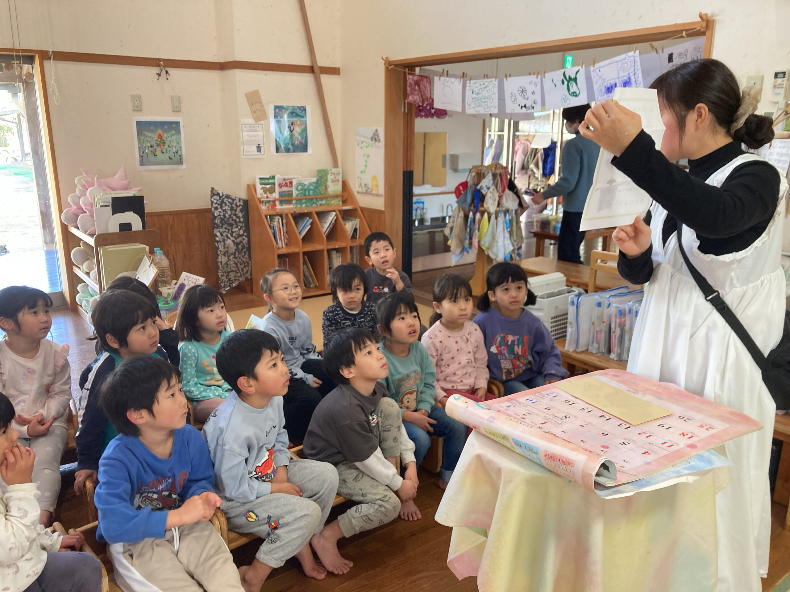 4歳ほし組　また会おうね、かかし