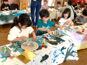 3歳つき組　風のあとりえ～ひな人形づくり～