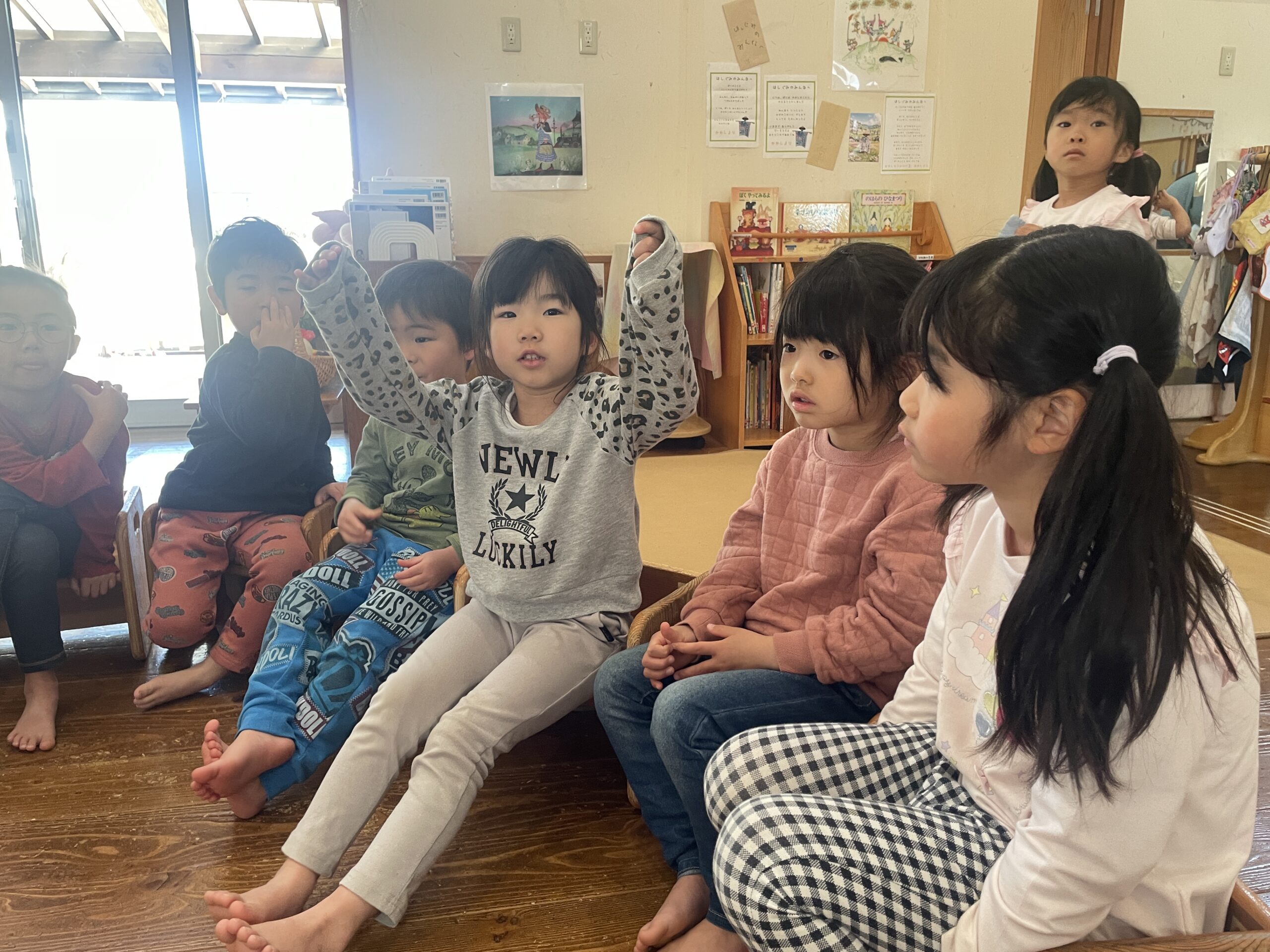 4歳ほし組　どうする？どうする？　クラス名決め🌼　その９
